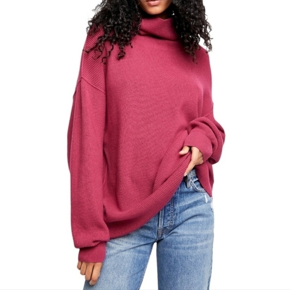 FREE PEOPLE Softly Structured Sweater Berry Size Small - Picture 1 of 8